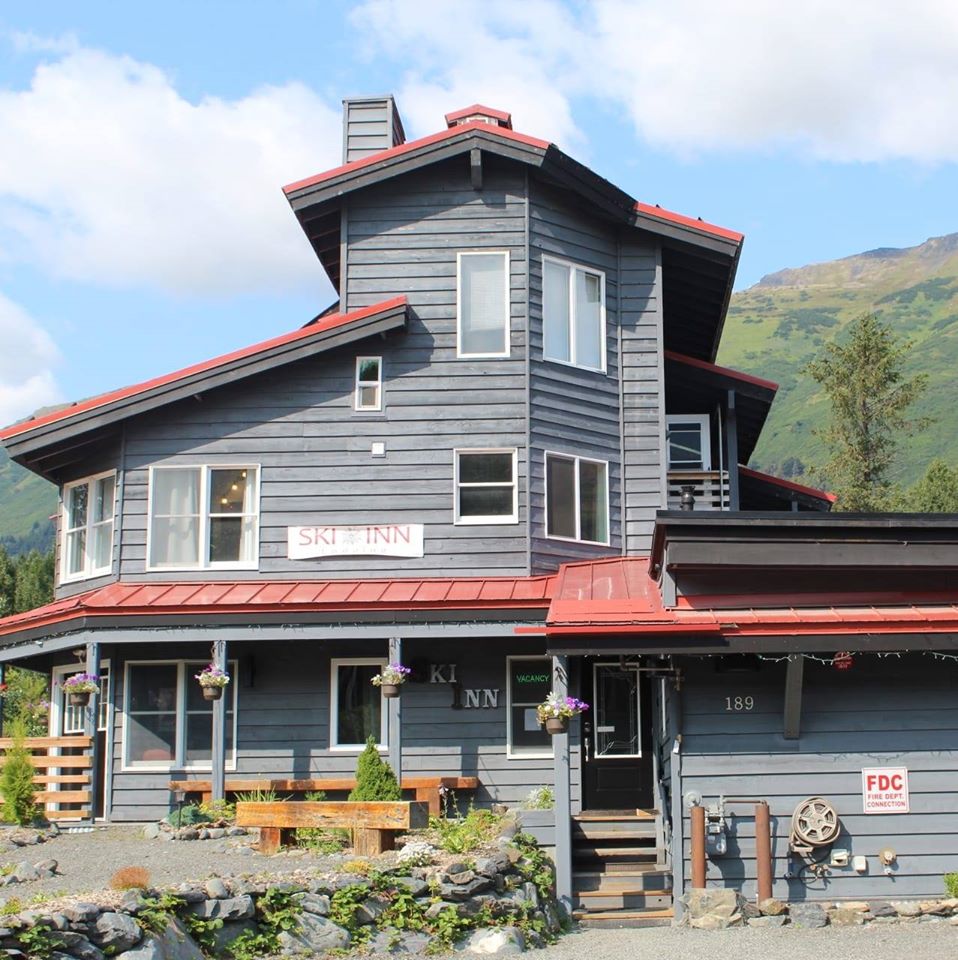 places to stay girdwood alaska - Ski Inn