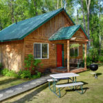 silvertip lodge cabins 11