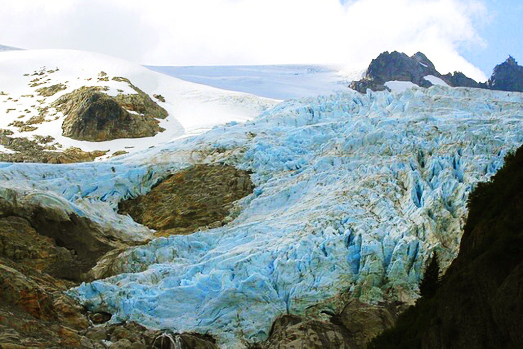blue glacial ice